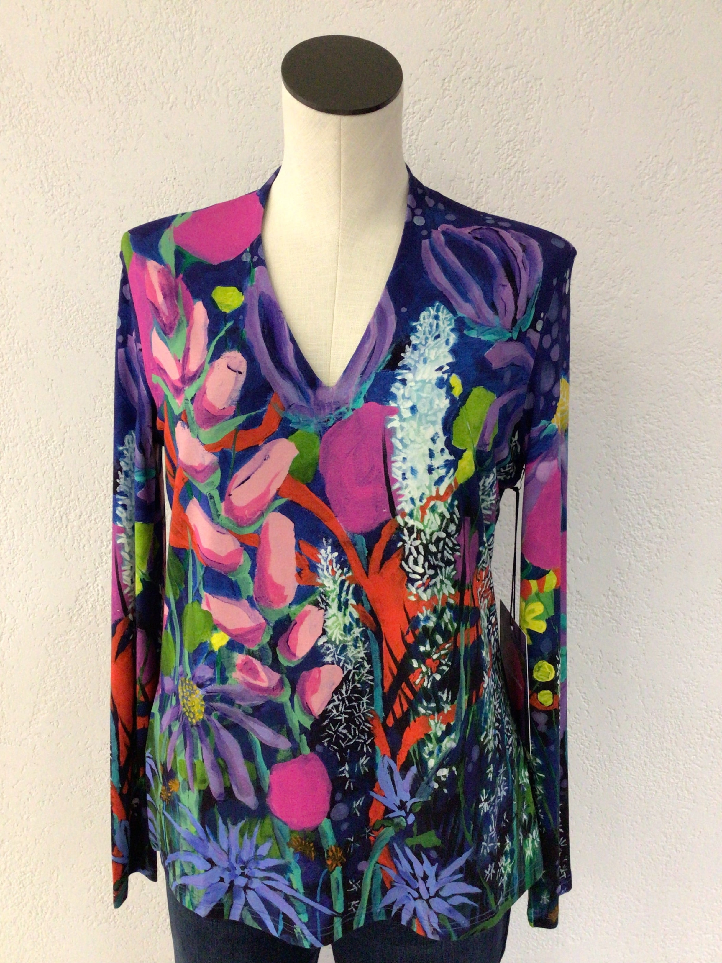 Claire Desjardins Art Print V-Neck Top 91253