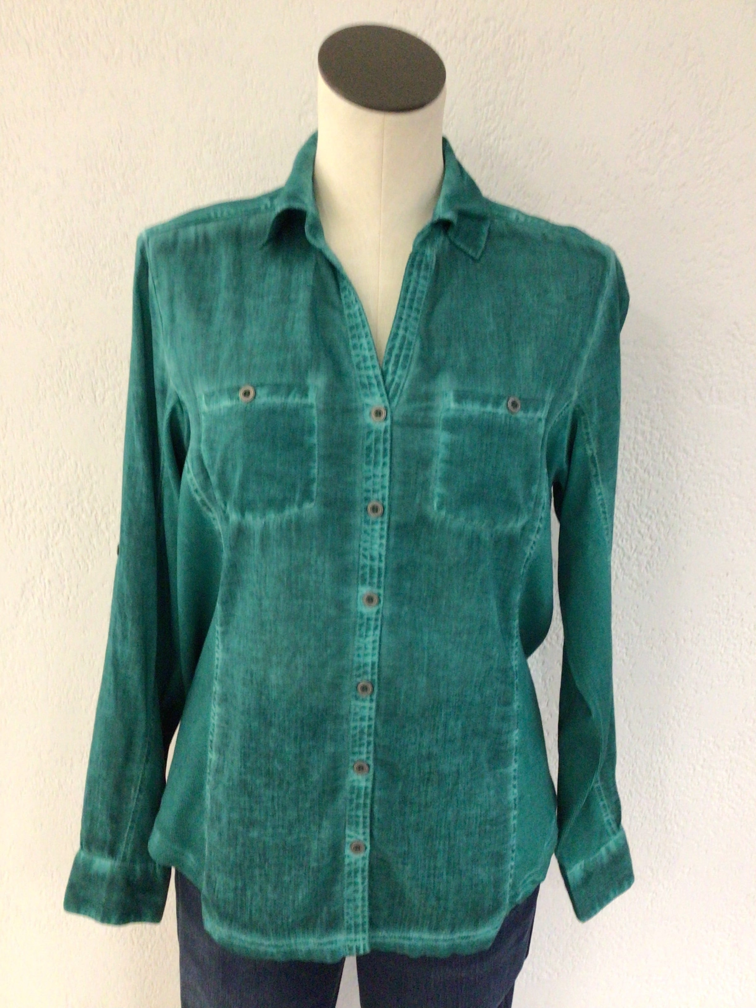 Keren Hart Emerald Button Front Shirt 77014