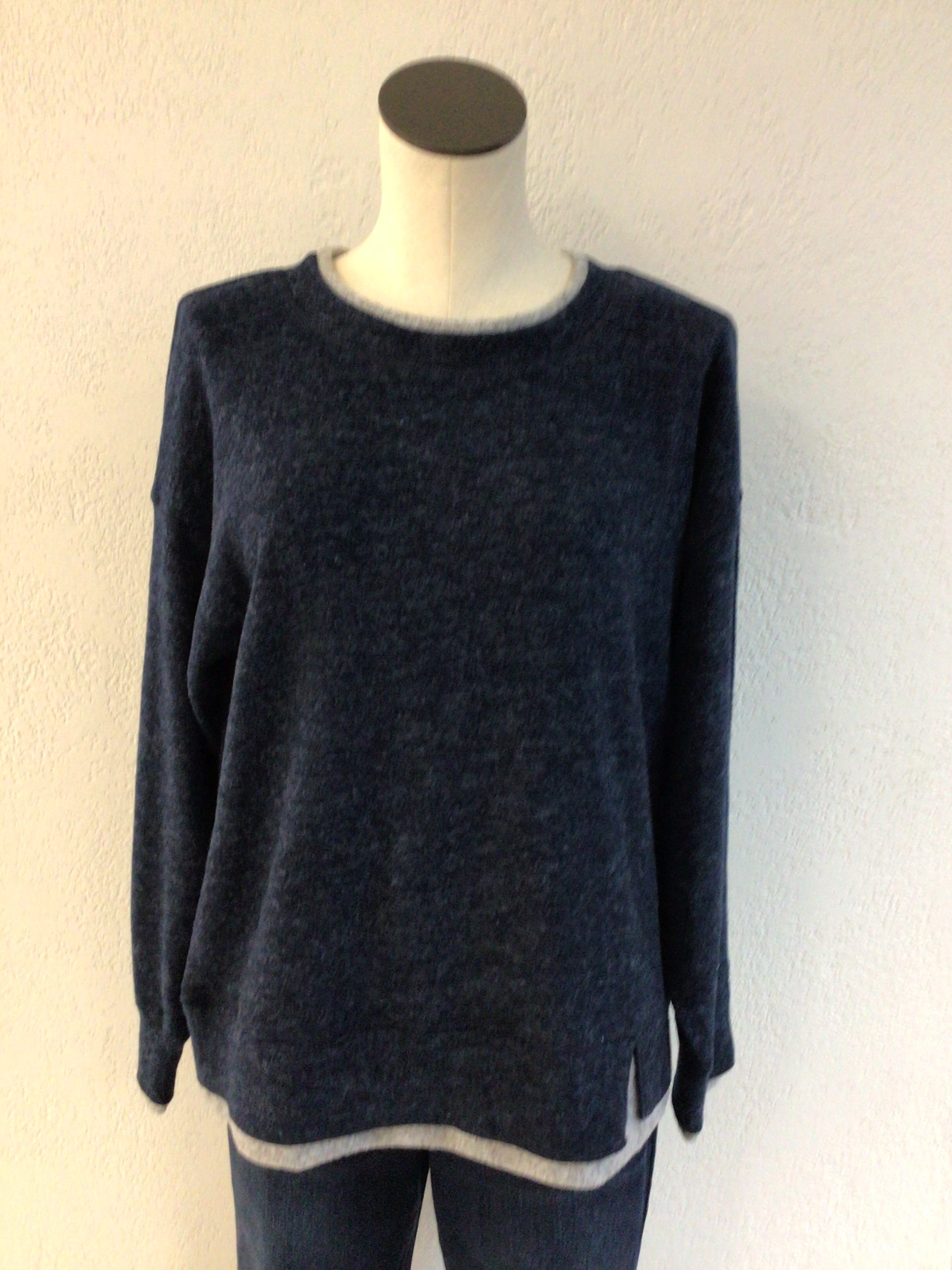 Nally and Millie Navy/Grey Cozy Top F693384