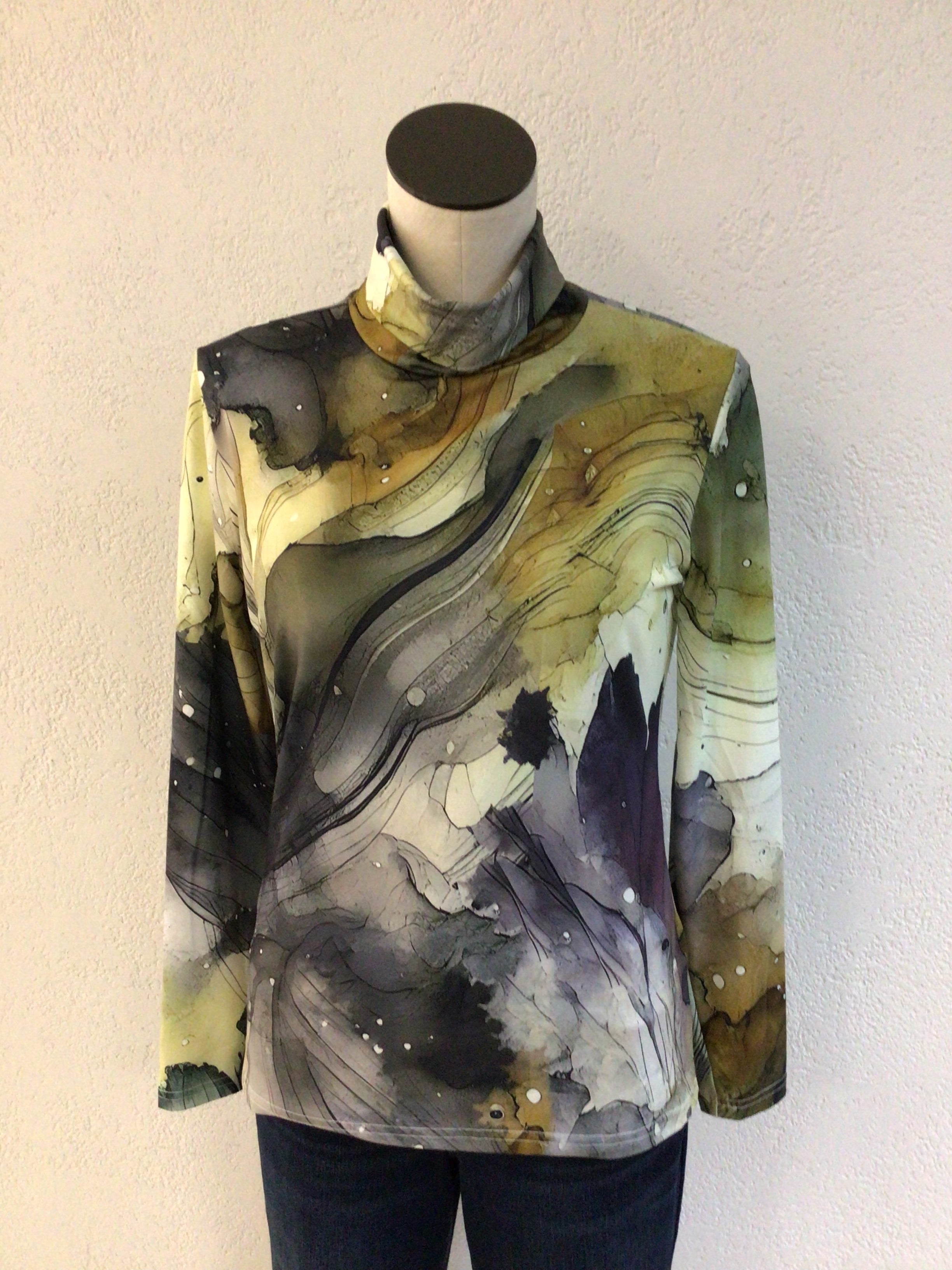 Ethyl Print Mock Neck 233MM8