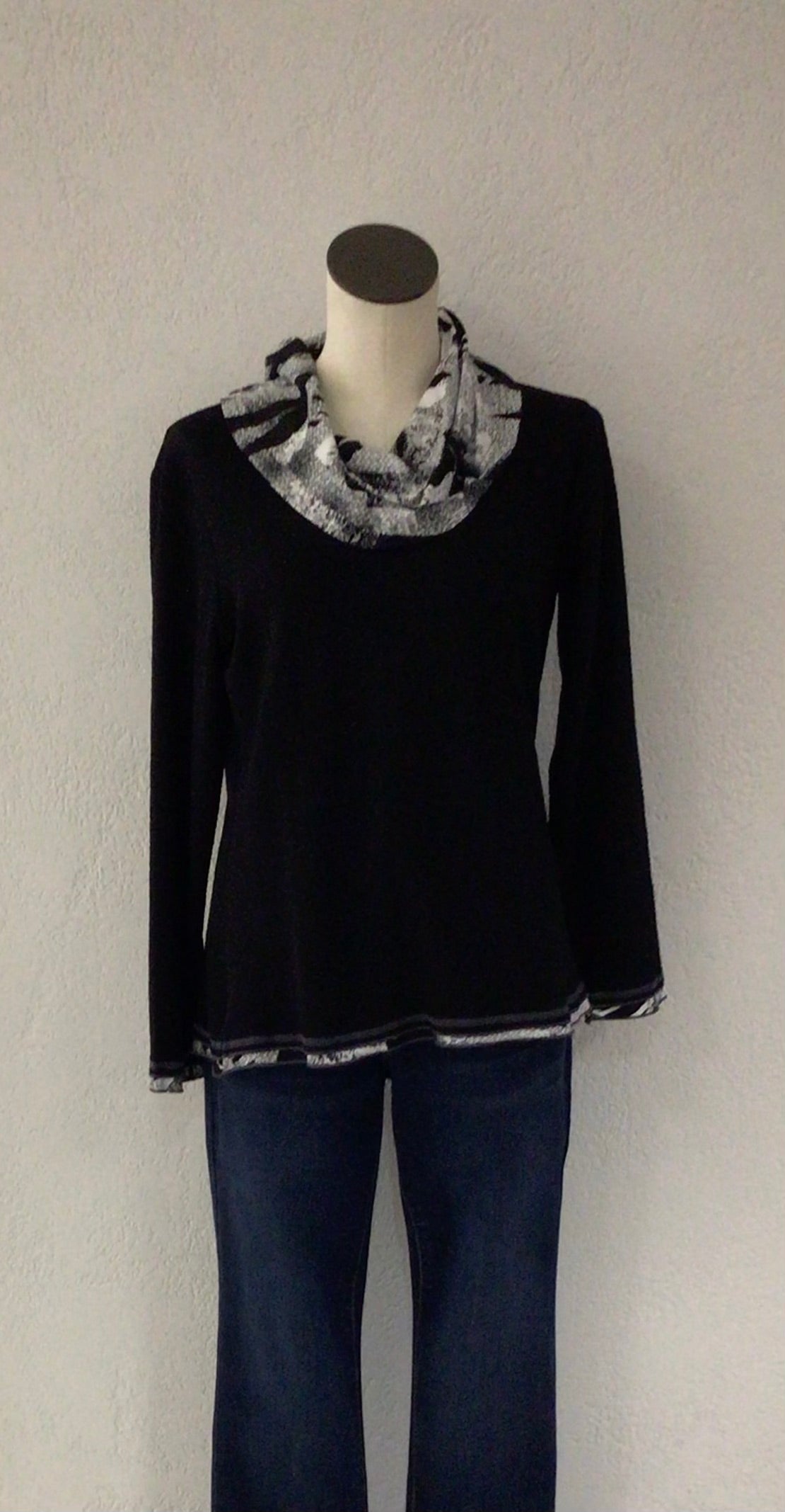 Parsley and Sage Eartha Cowl Top 23W209C12