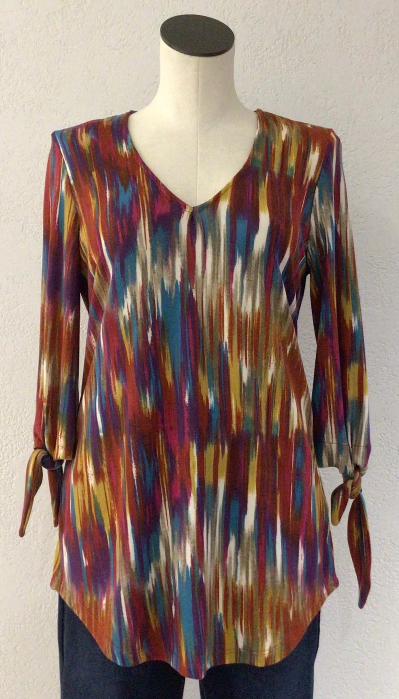 Pure Essence Vertical Stripe V Neck Top 393-4599