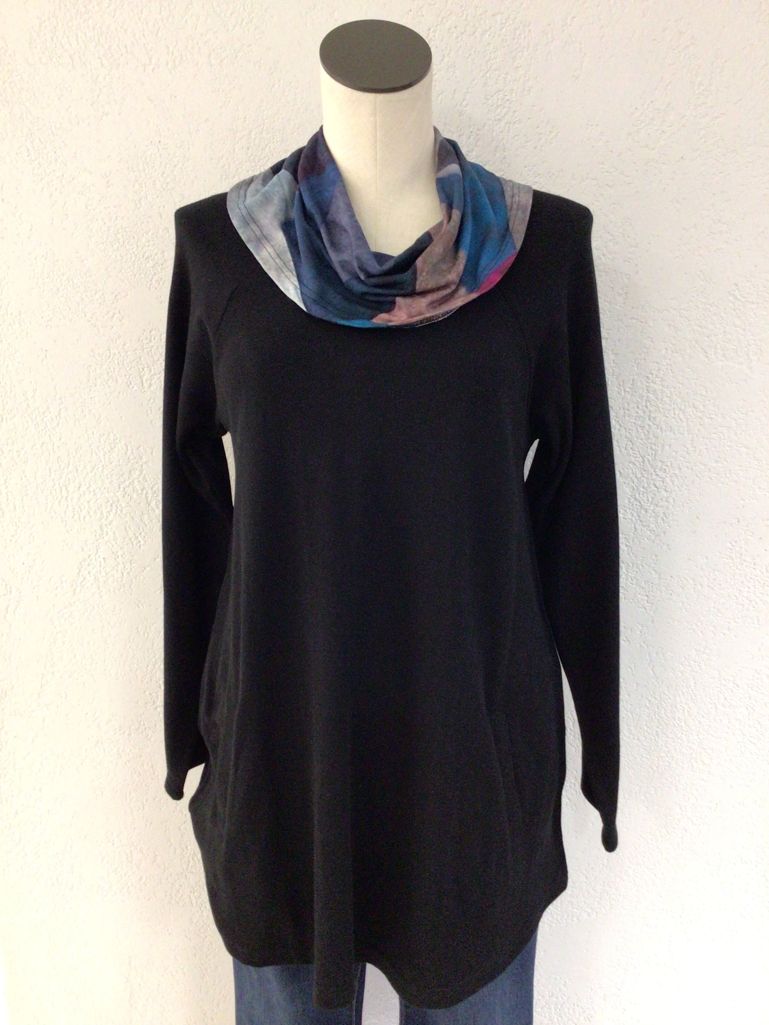 Parsley and Sage Black Georgia Cowl Tunic 24W255T15