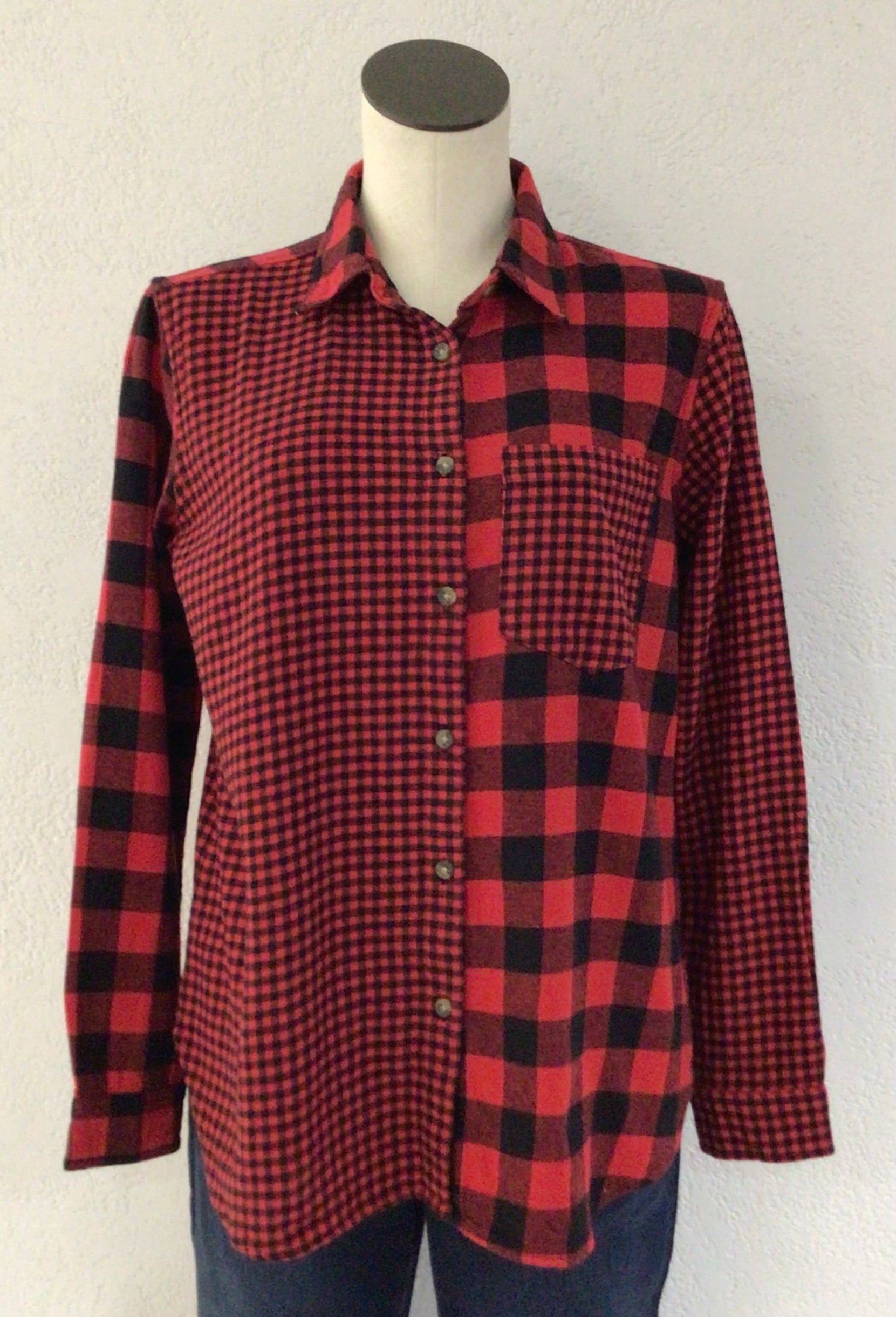 Keren Hart Red and Black Plaid Shirt TT77007