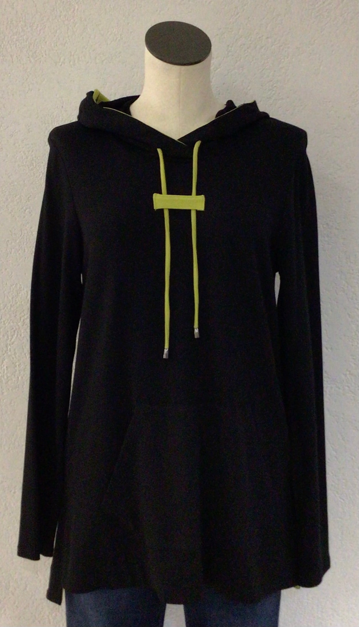 Pure Essence Black/Lime Hoodie 112-4985