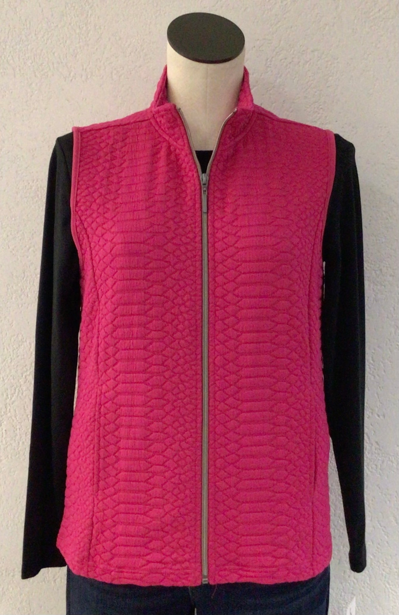 Sunday Fuchsia Lightweight Vest 60886063