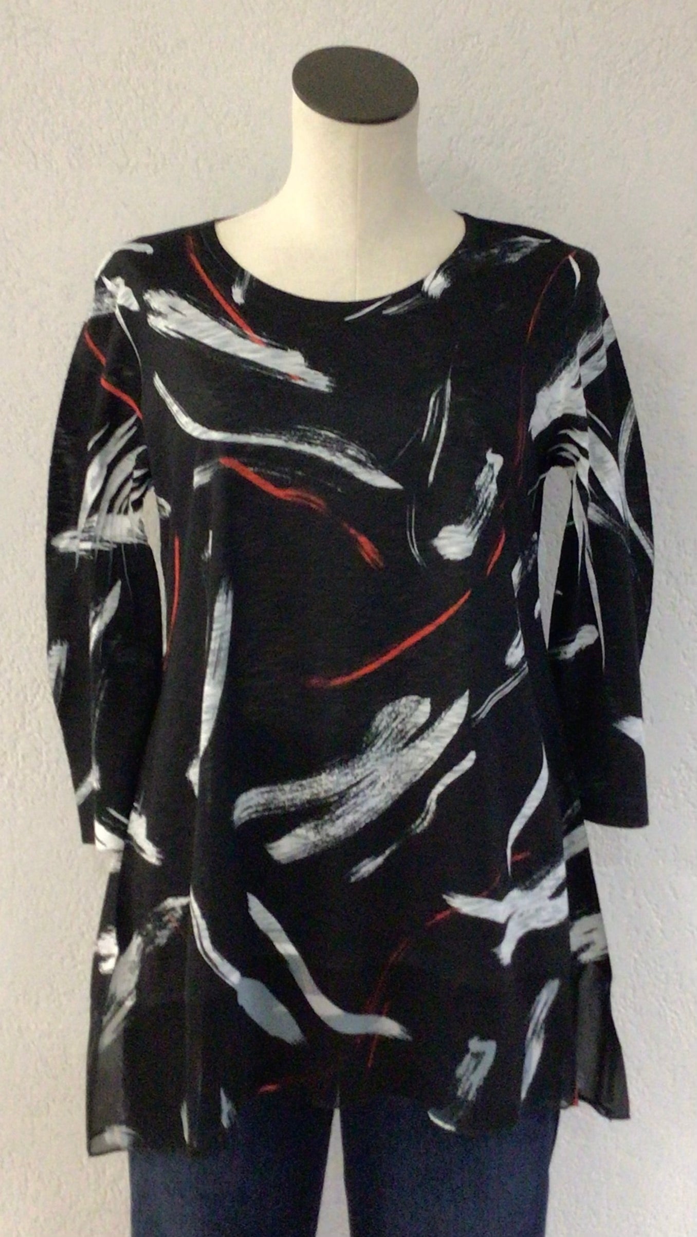 Jess and Jane Black and Red Ripples Tunic with Chiffon Contrast 63-1961