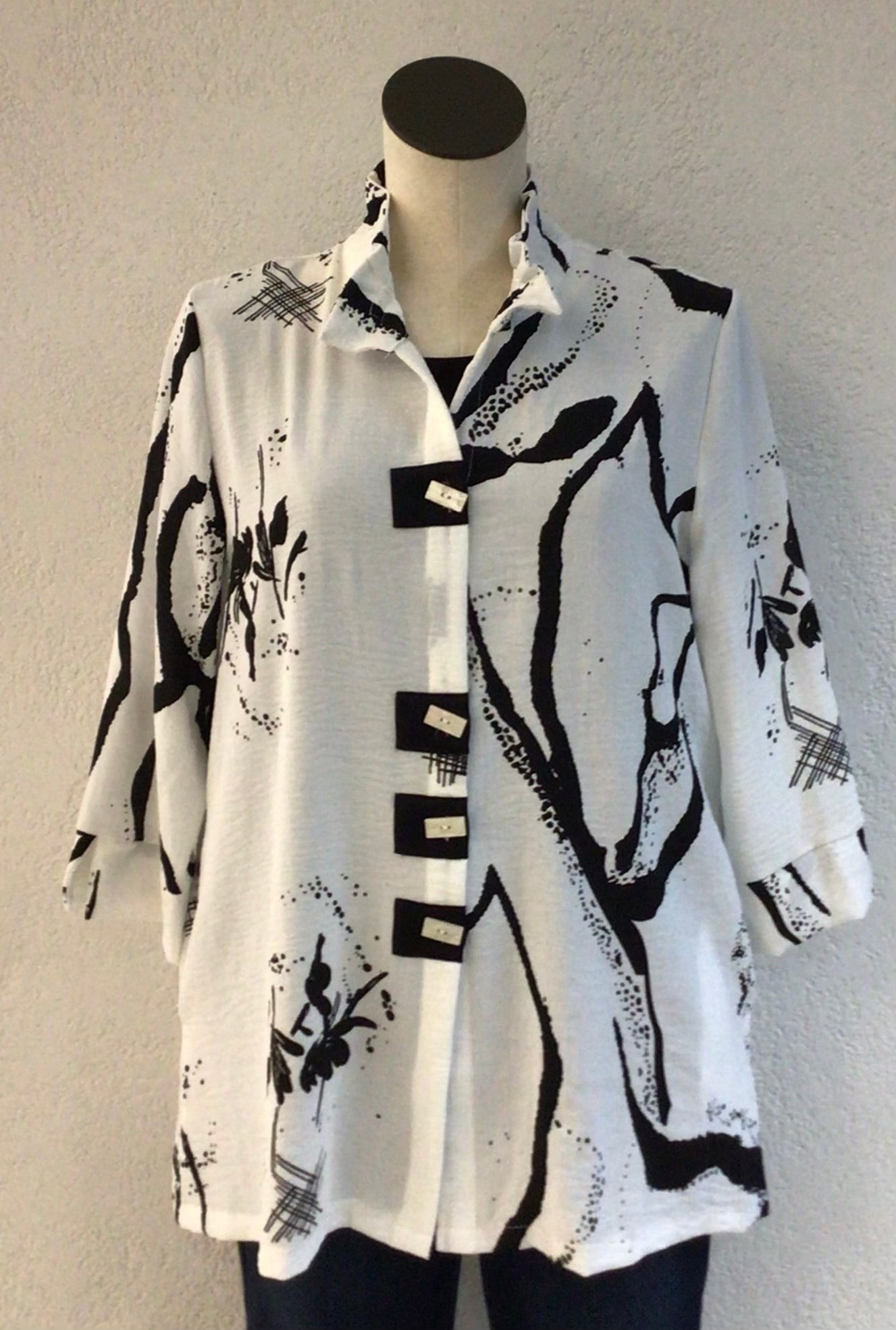 Creation White Floral Jacket with Wire Collar AM378