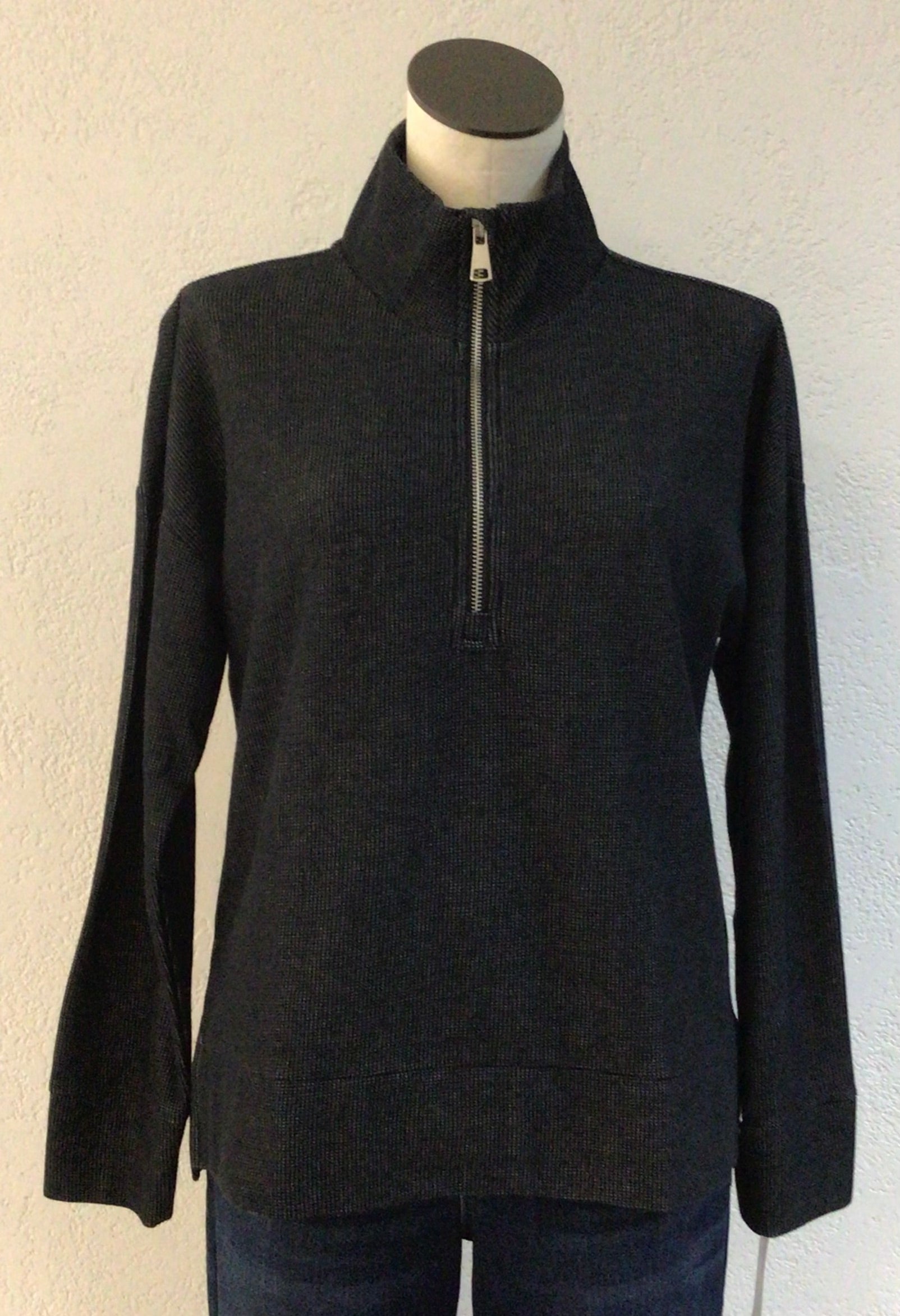 Lulu B Black Textured 1/2 Zip Top TXT5300