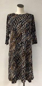 Southern Lady 3/4 Sleeve Black/Tan Dress 6229